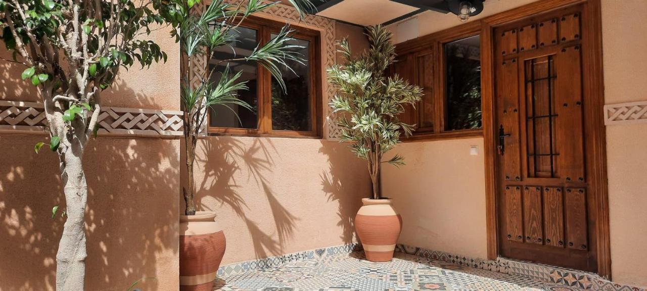 ホテル La Casa Morisca アリカンテ エクステリア 写真